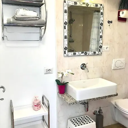 Casa Carolina Ground Floor 2-4 Sleeps Bellagio