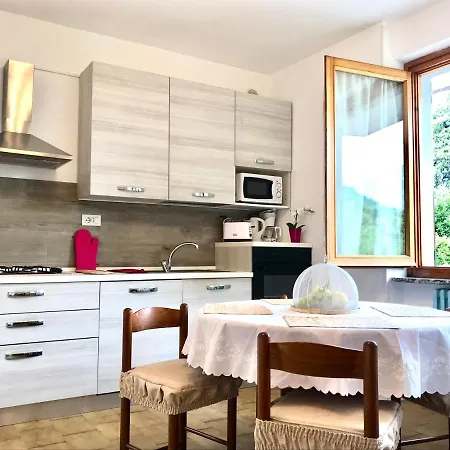 Casa Carolina Ground Floor 2-4 Sleeps Apartment Bellagio